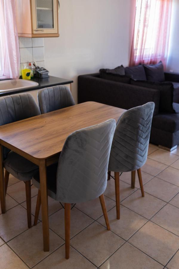 Deluxe Apartment La 라리사 외부 사진